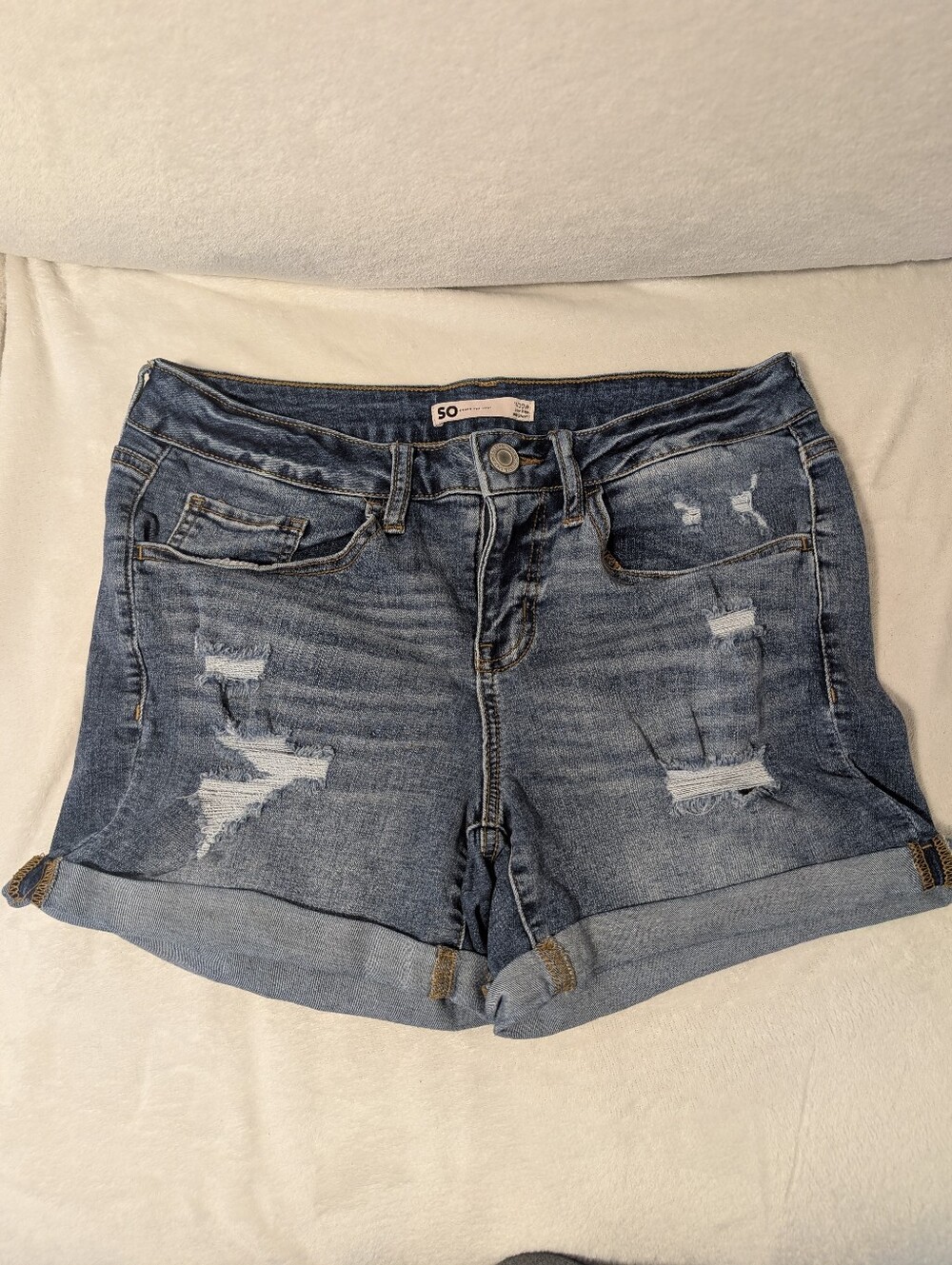 SO Distressed Cuffed Denim Shorts Size 11/30W